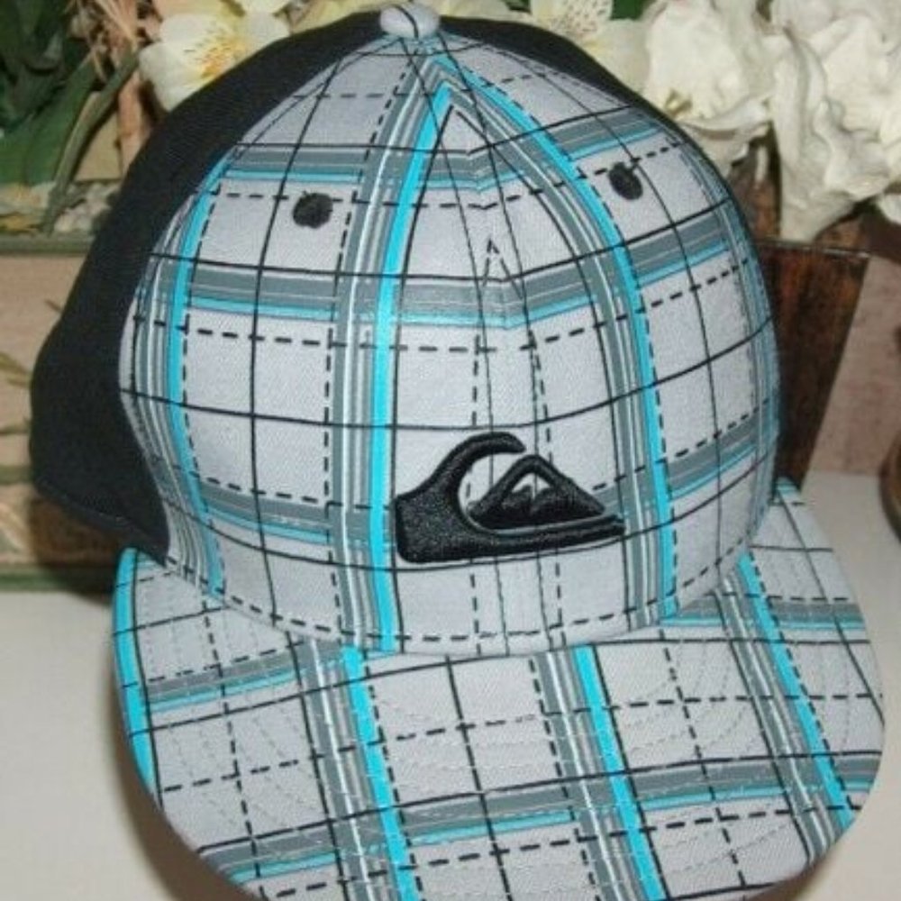New Era Quiksilver 59Fifty Fitted Cap Size 7 3/8 or 58.7 cm